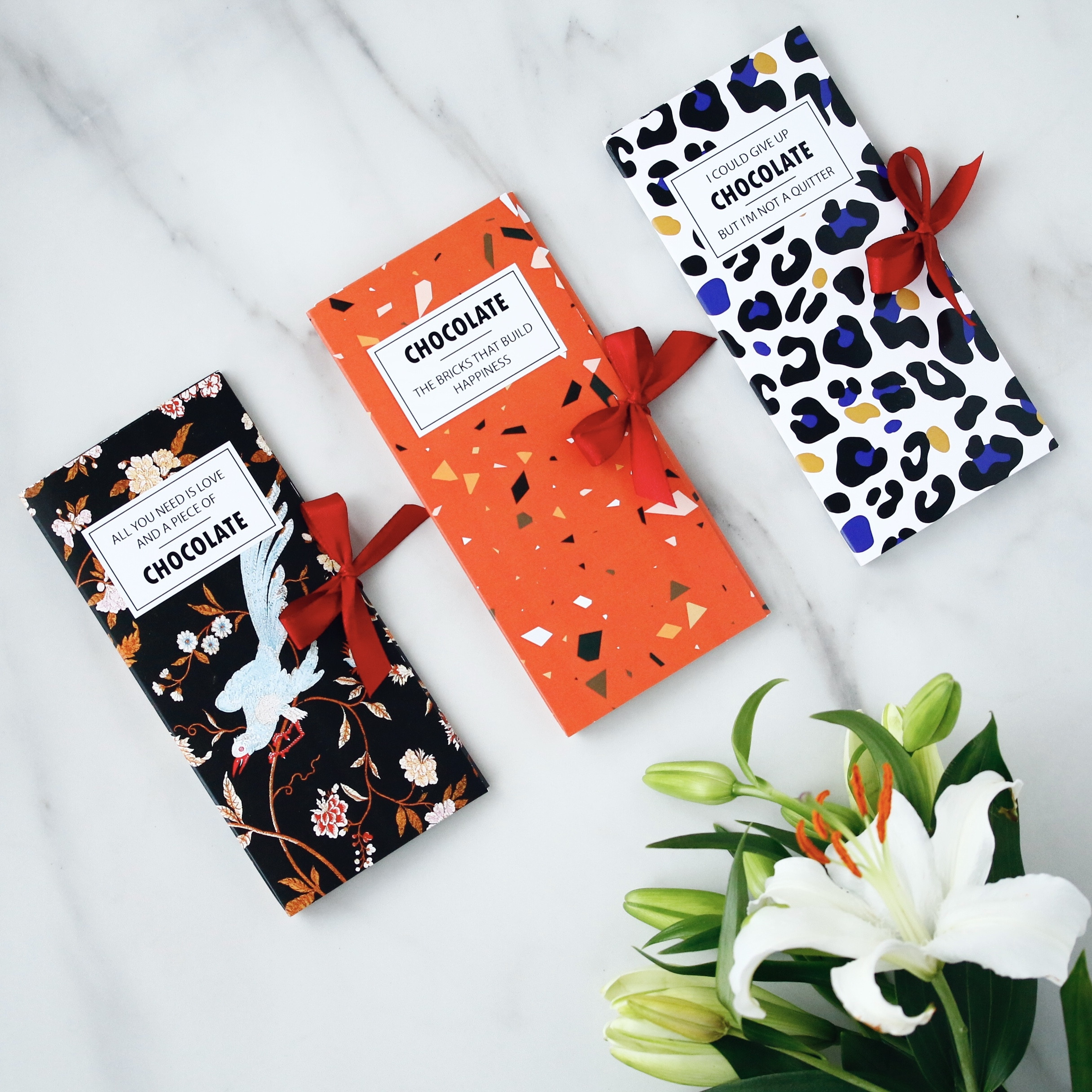 Tri bio temne čokolade v darilnem pakiranju z mašno I BREZ SLADKORJA