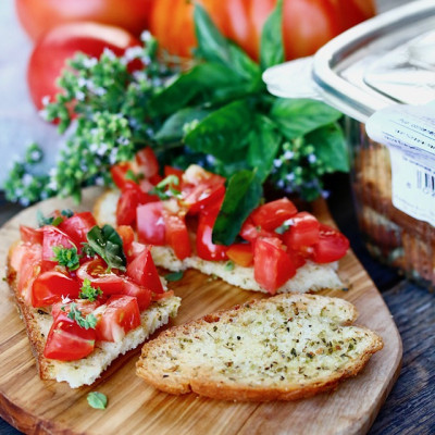 BRUSKETA z ekstra deviškim oljčnim oljem in origanom 250g 